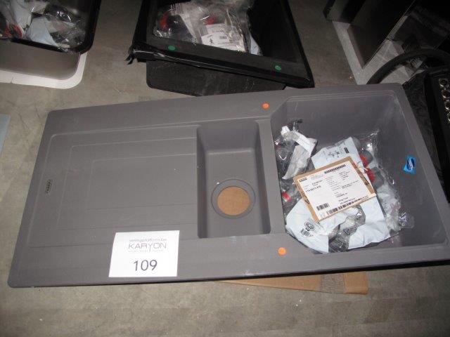 09-veiling2004